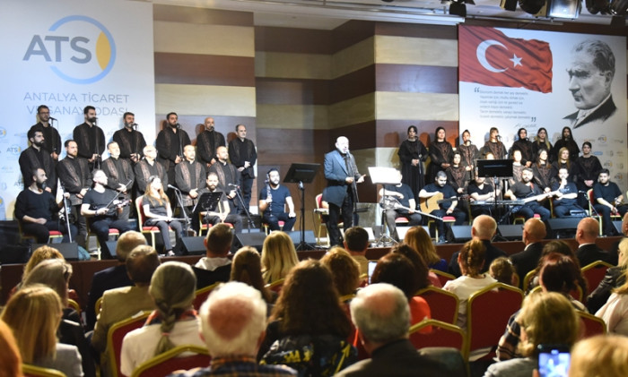      ACILAR MÜZİKLE DİLE GELDİ