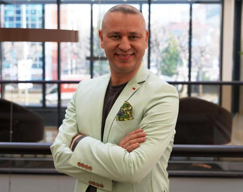 AŞIRI SICAK HAVALARDA GÖZ KURULUĞUNA DİKKAT!