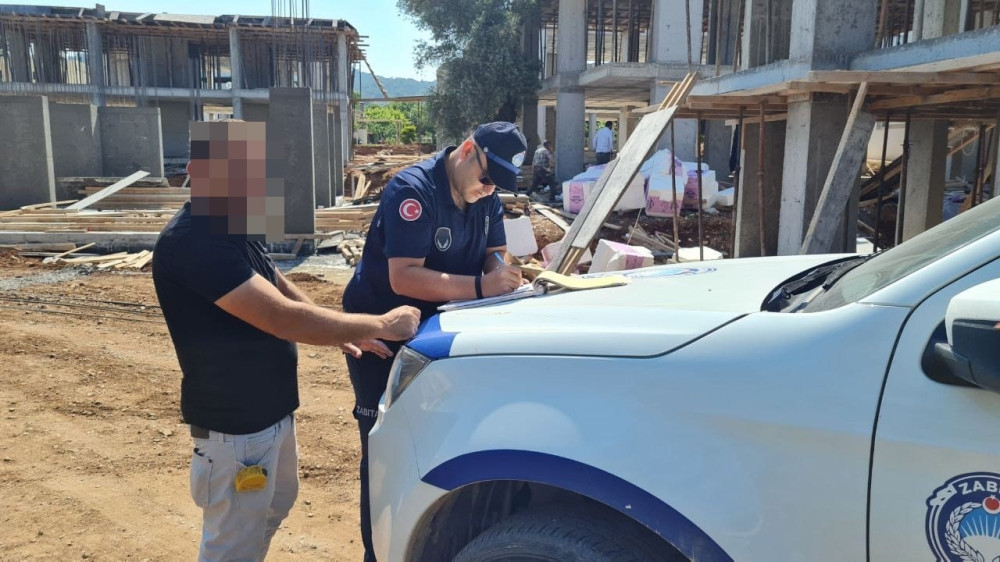 BELEDİYENİN İNŞAAT DENETİMLERİ SÜRÜYOR