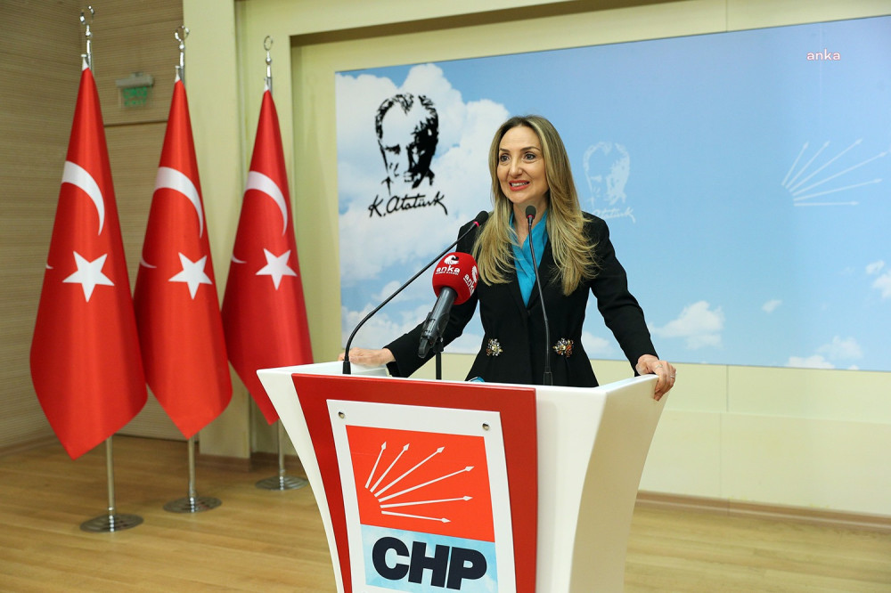            CHP’Lİ KADINLAR 28 MAYIS İÇİN BASIN AÇIKLAMASI YAPTI. 