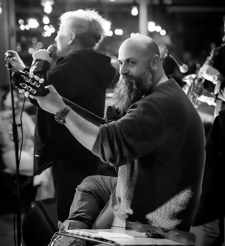                 EMRE AKIM ‘’BOMBA GİBİ GELİYORUM’’