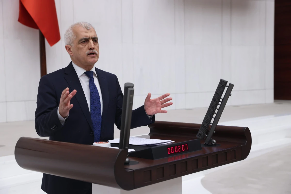 Gergerlioğlu&rsquo;ndan H&uuml;k&uuml;mete Sert Tepki: &ldquo;&Ccedil;ocuklar Zehirleniyor, İktidar Seyrediyor!&rdquo;