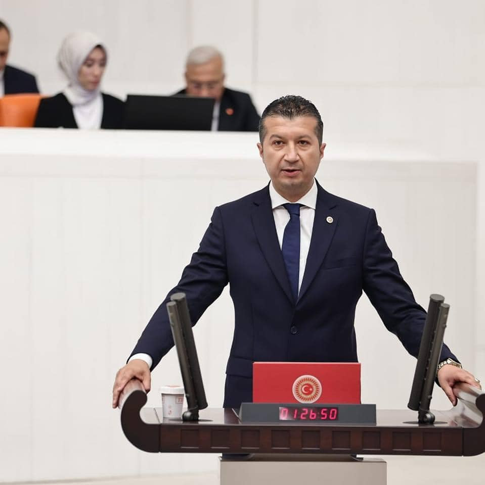 İzzet Akbulut: Burdurlu çiftçiler hapis yatıyor!