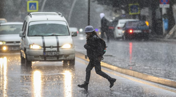       METEOROLOJİK UYARI                             (BURDUR’ DA BEKLENEN YEREL KUVVETLİ YAĞIŞLARA DİKKAT!)