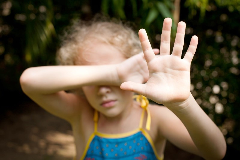 SAĞLIK VE YARGI KURUMLARI ÇOCUĞA YÖNELİK İSTİSMARA KARŞI YENİDEN YAPILANMALI