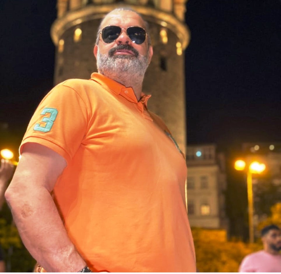 ŞEVKİ ÖZCAN ŞÖHRET BENİ YORDU