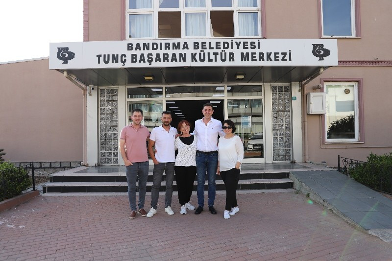           TUNÇ BAŞARAN'IN HAYATI BELGESEL FİLM OLUYOR